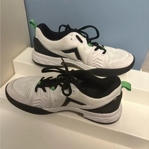 Vibram White and Black Athletic Shoes - Picture 3 of 7